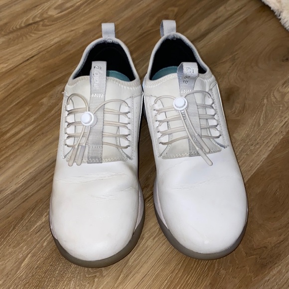 Clove shoes - Picture 1 of 6